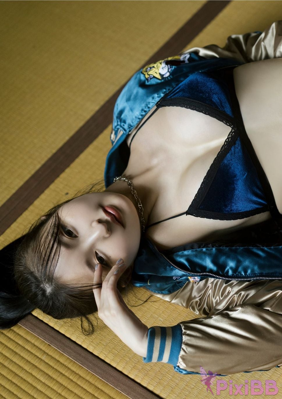 Japanese Idol Moka Hashimoto Moeka Digital only YJ PHOTO BOOK Tomoka SideA looks like hes flirting PixiBB (3)